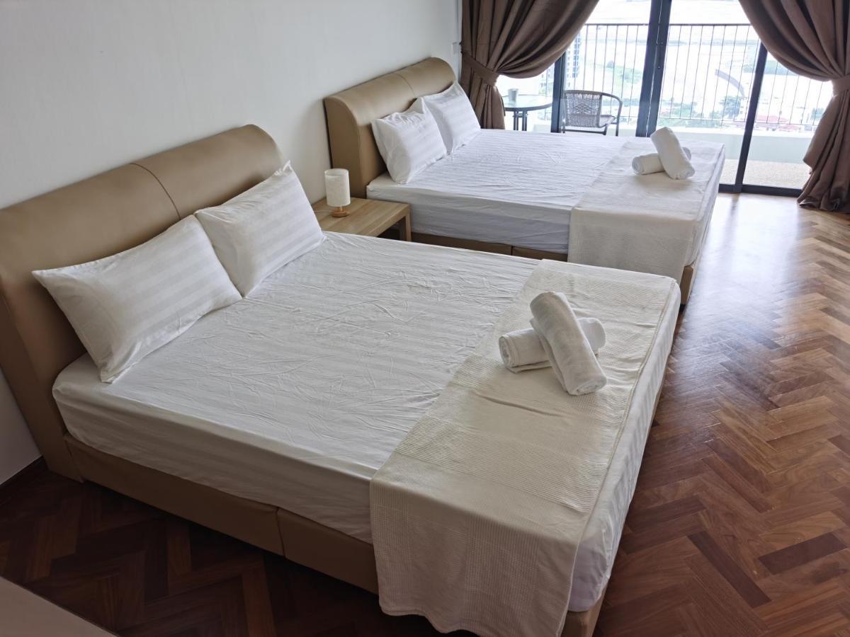Landmark Stunning High Floor Coast View Studio #Netflix #Fast Wifi Tanjung Tokong Exterior photo